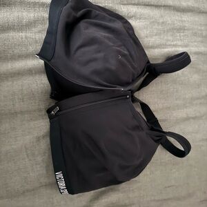 VS Sports Bra
38DDD